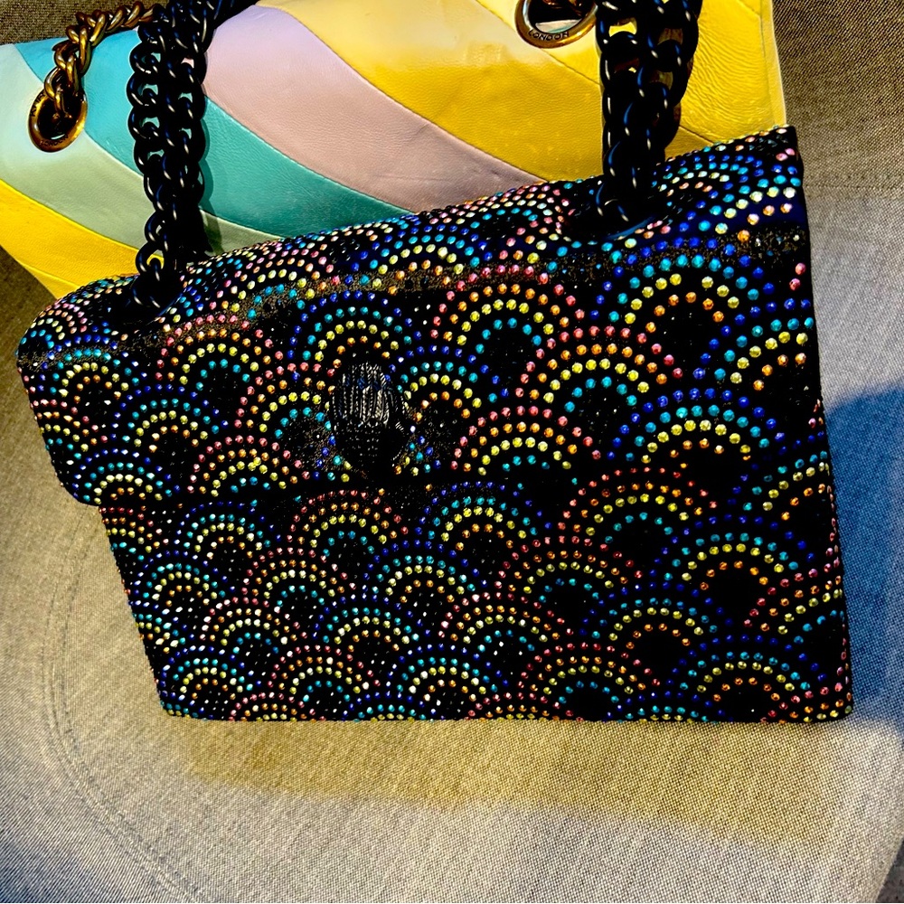🌈 Kurt Geiger London Sale! 💎
100% Authentic KGL Brand Medium Black Rainbow Bag